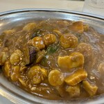 カレーショップ インデアン - シーフードw／ベーシックルー辛口＋大盛り（1,078円＋220円）。