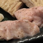 炭火焼肉 にく式 - しびれ