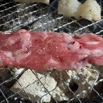 炭火焼肉 にく式 - タン下