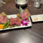 炭火焼肉 にく式 - 上カルビ　ランプ　イチボ