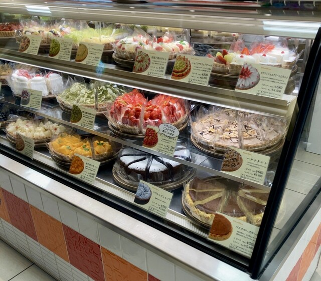 フルーツケーキファクトリー 大丸店 （Fruitscake Factory） - 札幌