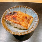 鮨 十兵衛 - のどぐろ丼