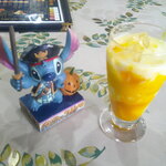 Eg Dine - マンゴーラッシー ＆ スープモモ ＆ プレーンナン ＆ チョコレートナン