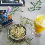 Eg Dine - マンゴーラッシー ＆ スープモモ ＆ プレーンナン ＆ チョコレートナン