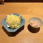 日本酒バル 金澤酒趣 - ・ニコイチ 700円/税込 ※1人客限定
(日本酒に合うポテサラ、甘海老の塩辛)