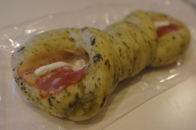 ふっくら工房 ぴあざフクハラ西18条店 - 柏林台（パン）の写真