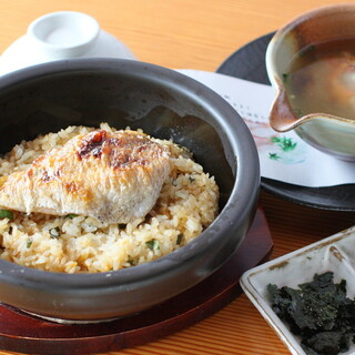 名物"のど黒石焼きご飯"を始め日本海の新鮮な"お刺身"を是非
