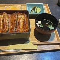駒形前川 新丸ビル店 - うな重　特上　9300円
