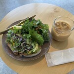 Et -THE CULTURAL COFFEEHOUSE- - 