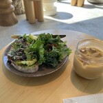 Et -THE CULTURAL COFFEEHOUSE- - 