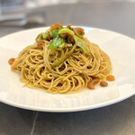 館山美食倶楽部 - ■葱油拌面 干しエビのネギ和え麺