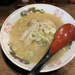 豚吉 - 豚骨ラーメン