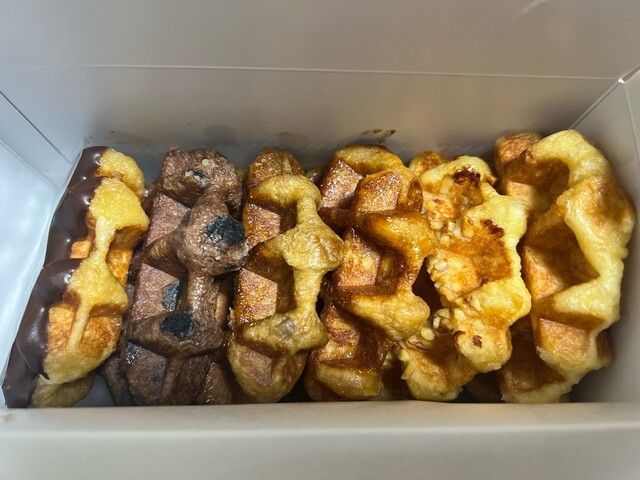 Manneken Ginza Ten photo 2