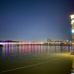 スターバックスコーヒー - 川面に反射して美しい夜景