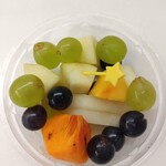 パウえる - カットフルーツ380円