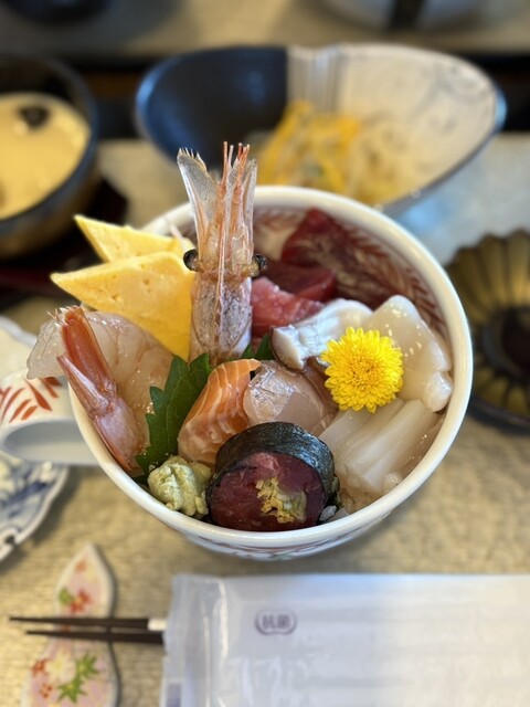 海鮮亭 東海 - 鮫（海鮮）の写真