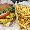 テディーズ ビガー バーガー 横浜みなとみらいワールドポーターズ店