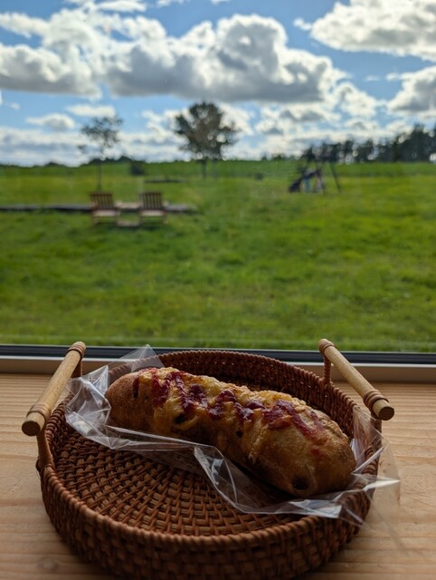 小さなパン店 リッカ ロッカ（小さなパン店 LIKKA LOKKA） - 美馬牛（パン）の写真