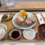 とんかつ 牡丹 - 