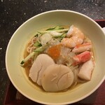 中国料理 翆陽 - ふかひれ冷麺　盛り付けました♪