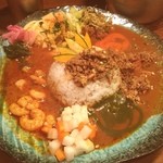 ボタニカリー - 開店30分前から並びました＼(^o^)／並ぶ価値あります＼(^o^)／ こんなに、美味しくて、愛情ぎっしりの一皿、食べて幸せになるカレーでした(^-^)
                                ありがとうございました＼(^o^)／