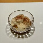 みえ田 - とうもろこしのアイスクリーム・ティラミス仕立て
