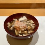 みえ田 - 函館産タラバガニと松茸のお鍋