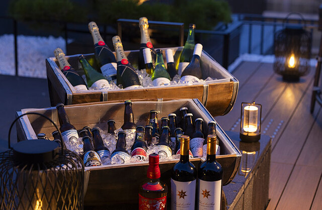 CLOUDNEST ROOFTOP BAR