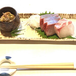 草屋根の宿 龍のひげ - 鯛とかんぱちのお造り〜