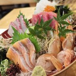 牡蠣ノ上にも三年 - 