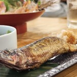 牡蠣ノ上にも三年 - 