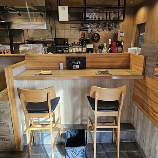 完全独立2人だけの
カウンター。