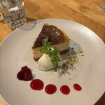 Toaster Bread Cafe&Champagne Bar - ベイクドチーズケーキ