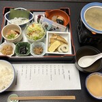 依山楼岩崎 - 朝食