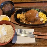 なるみ - 粗挽きビーフハンバーグステーキ定食
