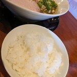 越前中華そば だるまや - 白めしは必需品