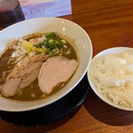 越前中華そば だるまや - 