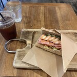 ボンダイ コーヒー サンドウィッチーズ - 