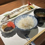 魚と煮込みとわら焼きと ととと - 