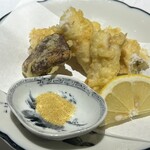 魚と煮込みとわら焼きと ととと - 