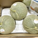 リトルスパイス - お土産の寺坂農園さんのメロン(^^)（流石に1玉です・笑）