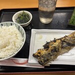 魚ばぁさんの食堂 おくどさん - 料理写真:全景