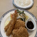 レストラン カナル - エビフライとヒレカツのサラダ添え