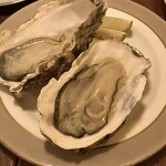 passe temps - 生牡蠣。ワインビネガーと一緒にどうぞ。