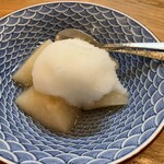 津軽割烹未来 - 津軽平野の桃と八甲田山のアカシアのハチミツのシャーベット