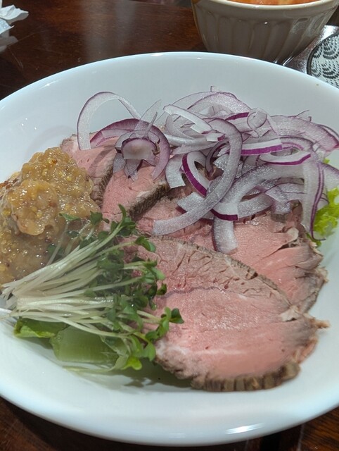 bistro 海 - 鹿島台（海鮮丼）の写真