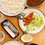 Bay&Leaf 横浜 - チョリソー、薬膳カレー、ポークカレー