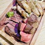シェフの肉料理と花畑牧場チーズ Selection - 