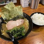 家家家 - 家家家ラーメン＋ライス