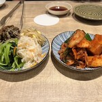 焼肉 はっち - ナムル盛り、キムチ盛り